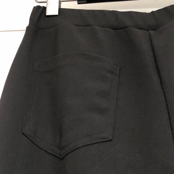 Women’s Black Straight-Leg Lined Pants - Picture 10 of 13